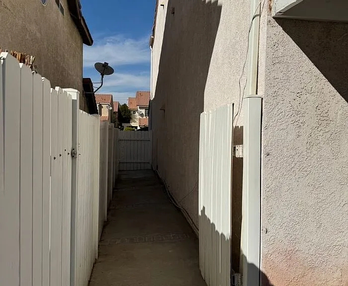 14661 Woodland Dr — Photo 29