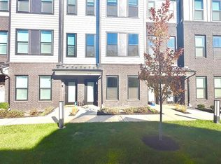 808 Sadie Cir, New Brunswick, NJ 08901