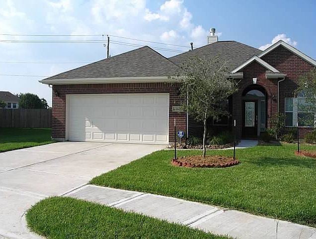 1st image of 2102 Kingfisher Ct