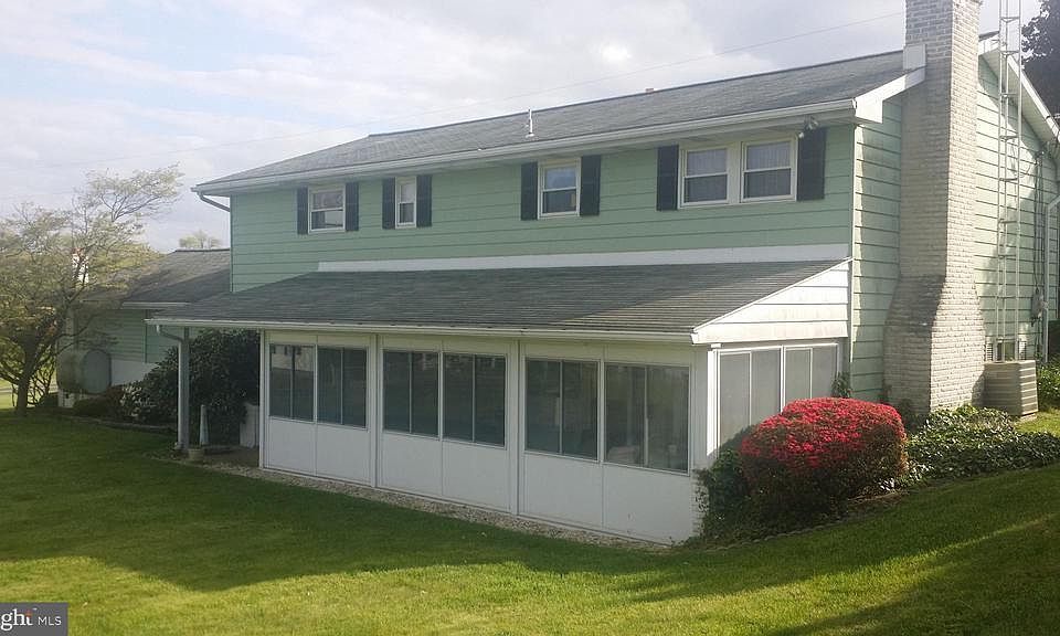2nd image of 108 Focht Ln