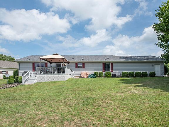 3rd image of 5911 Violet Ln