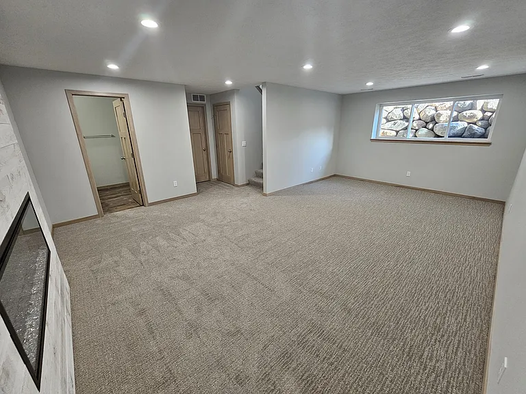 Tunis Drive Townhomes — Photo 60