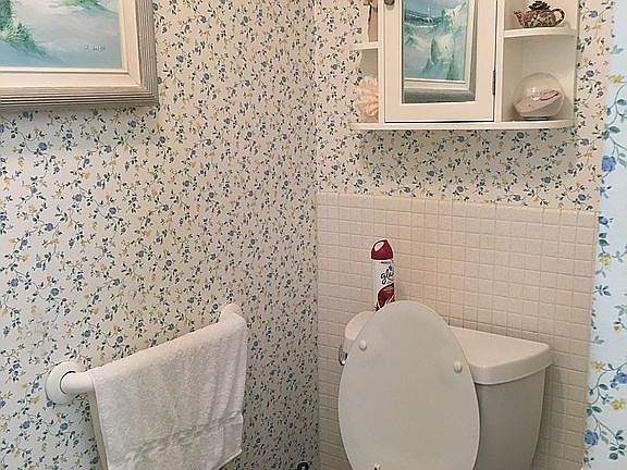 5th image of 10351 Regal Dr APT 4