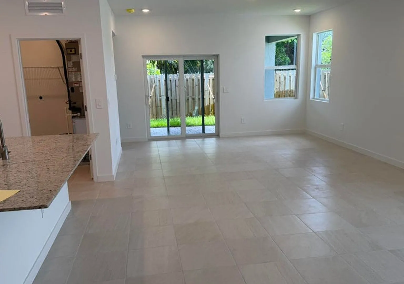 1872 NW 6th Court, Pompano Beach, FL 33069 - 2400 — Photo 3
