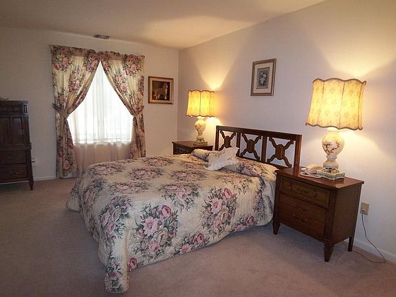 Spacious Master Bedroom With Huge Closet