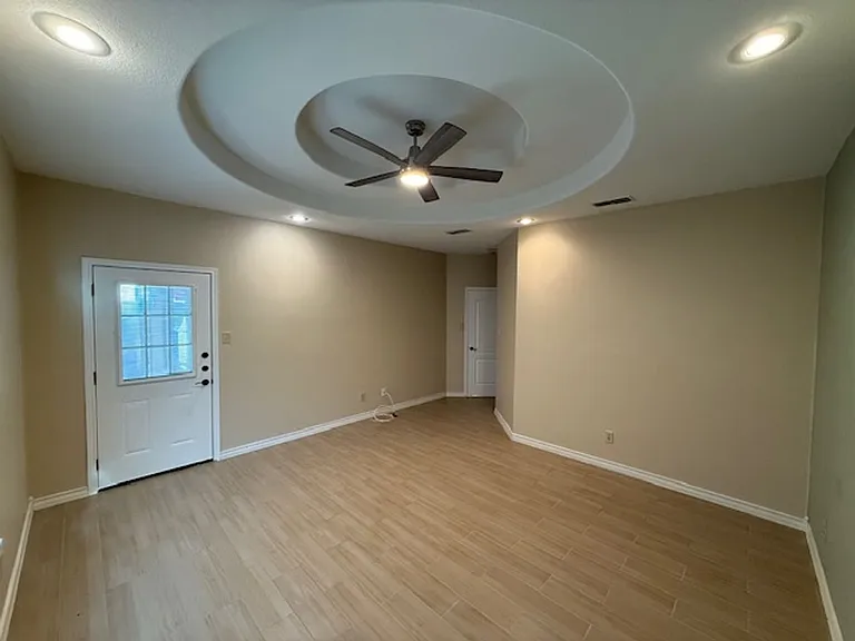 2912 Sundance Loop — Photo 12