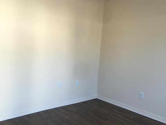2nd image of 217 Seaport Blvd #68