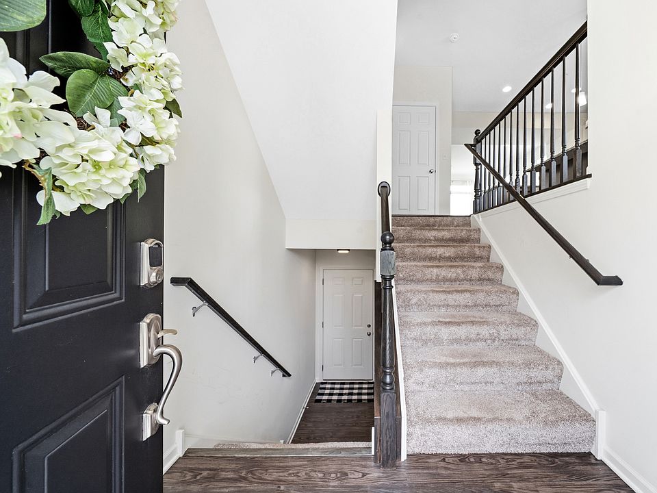 2985 Madison Dr, Naperville, IL 60564 | Zillow