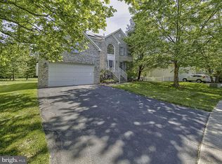 9 Donovan Rd, Pennington, NJ 08534