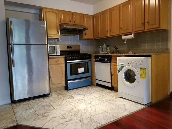 4th image of 76-05 113th St #2B