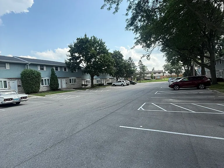 Prairie Grove Townhomes — Photo 20