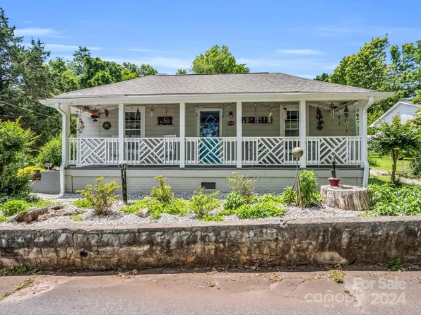 222 S Hillside St, Rutherfordton, NC 28139