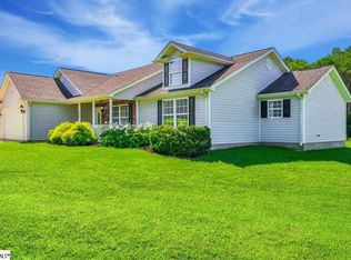 338 John Hugh Ct, Wellford, SC 29385
