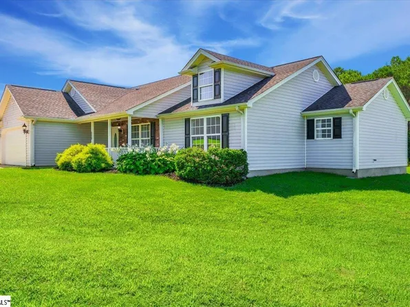 338 John Hugh Ct, Wellford, SC 29385