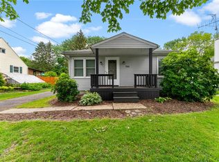 544 Cohassett Dr, Hermitage, PA 16148