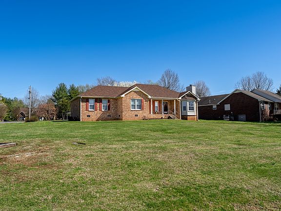 2nd image of 3442 Lakebrook Dr
