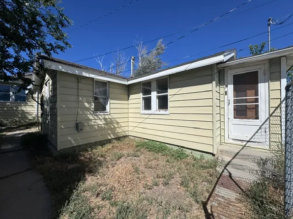 511 1/2 13th St, Rawlins, WY 82301
