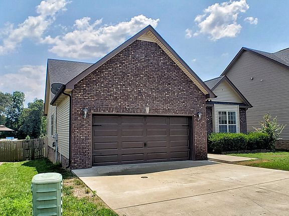 2nd image of 614 Snowshoe Ln