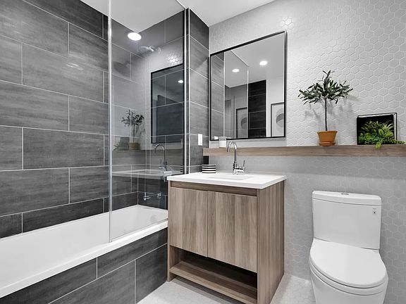 5th image of 4121 23rd St APT 9B