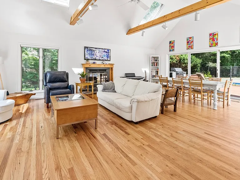 20 Basket Neck Ln — Photo 8