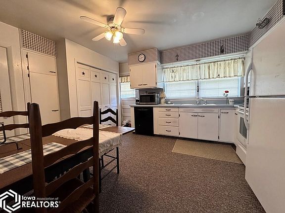 5th image of 609 Lincoln Dr