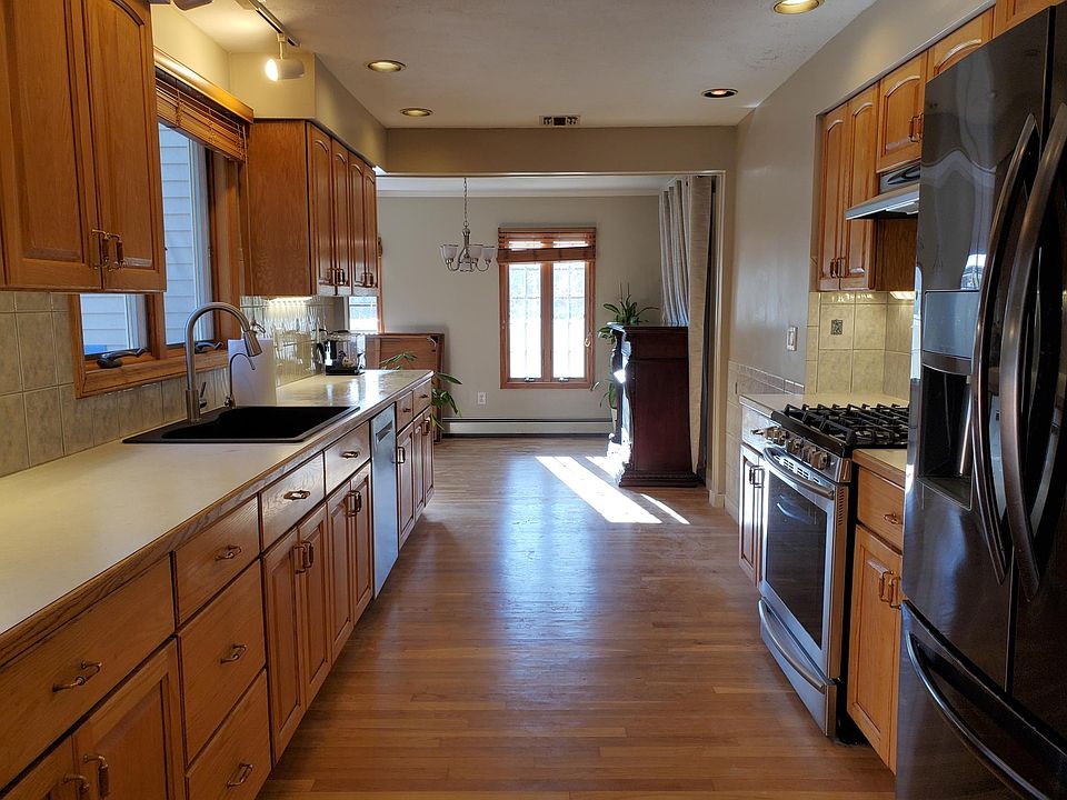 1st image of 147 Washington Ave
