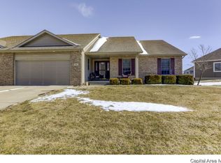 627 Burberry Ln, Rochester, IL 62563