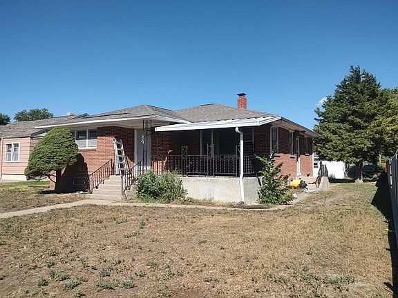 2nd image of 222 15th St