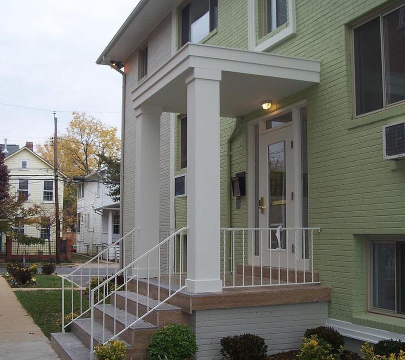1st image of 206 E Windsor Ave APT 101