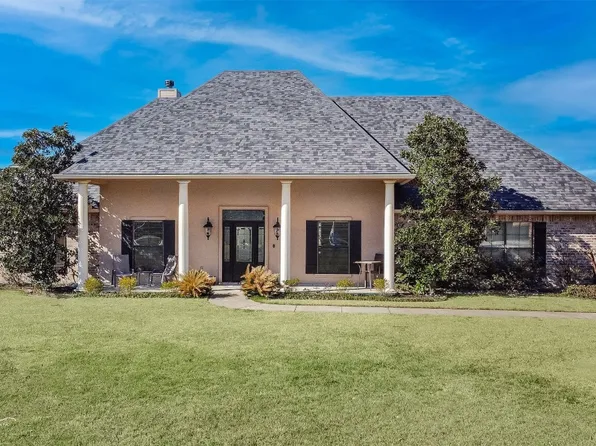 285 Hallmark Dr, Stonewall, LA 71078