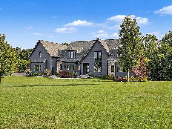 5th image of 5869 Montreux Hills Dr Ne