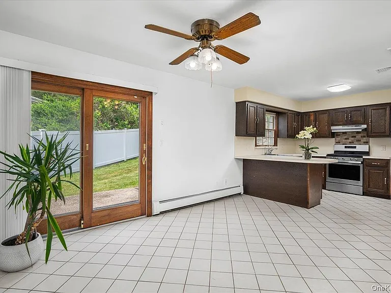 7 Shaw Ln — Photo 9