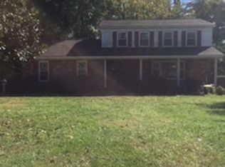 1710 Stoneyridge Dr, Charlotte, NC 28214