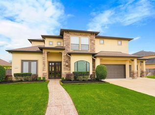 12403 Baymeadow Dr, Pearland, TX 77584