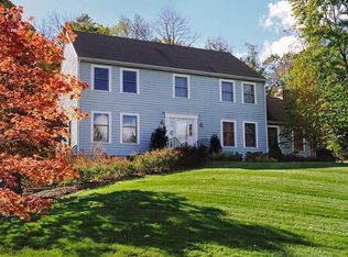 18 Victoria Ln, Mahwah, NJ 07430