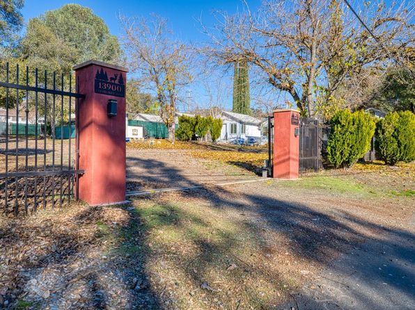 13900 Lakeshore Dr, Clearlake, CA 95422