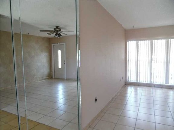 4th image of 2910 NW 193rd St