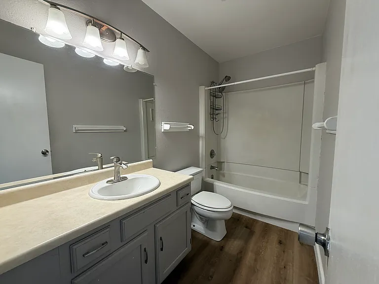 252 Cove Blvd — Photo 15