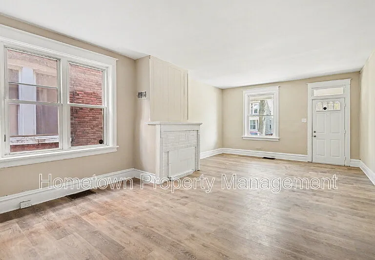 1814 Boas St — Photo 4