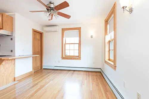 61 Anderson St #3 Photo 1
