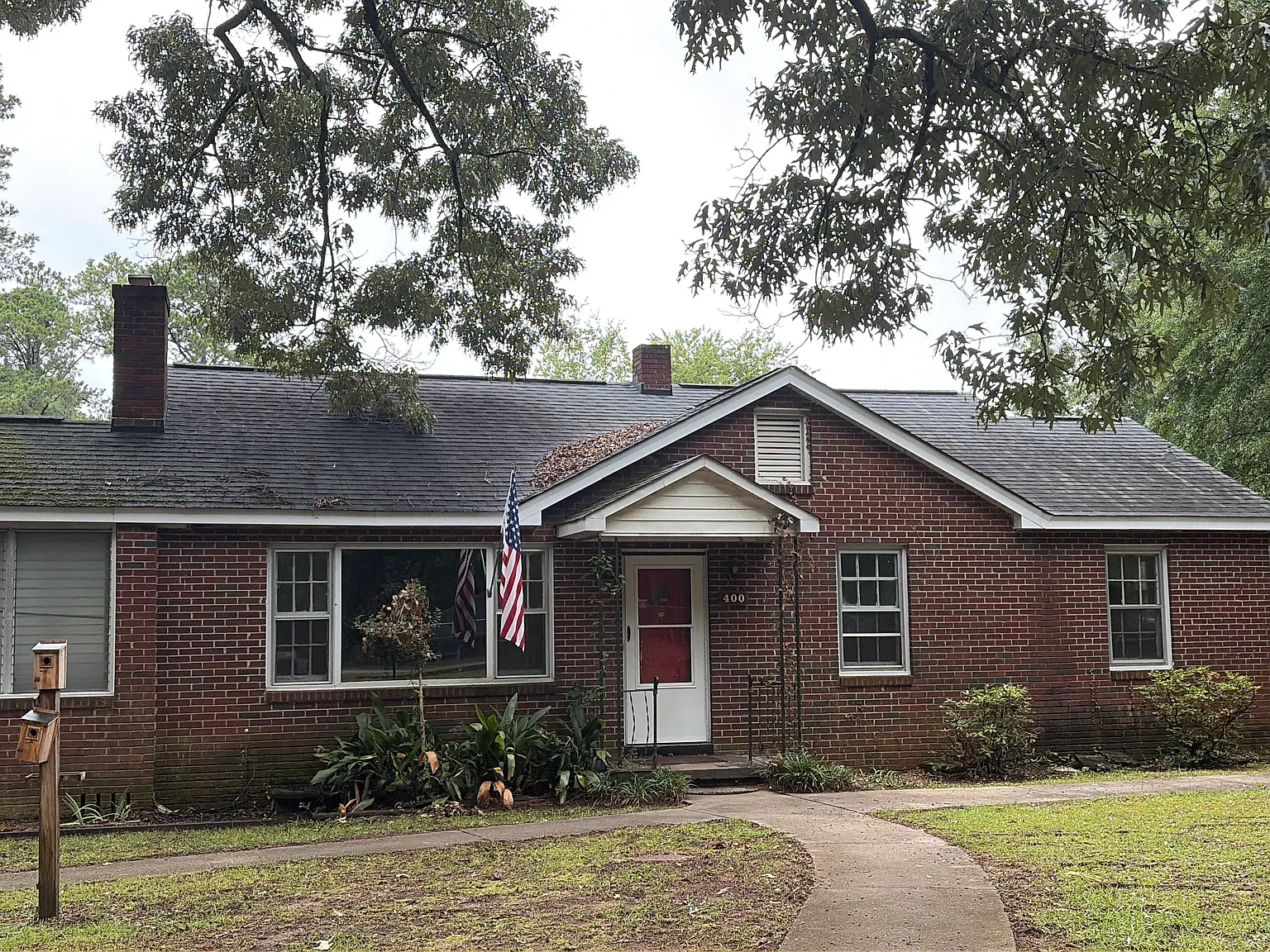 2 bed, 1300 sqft, $1,600 — Photo 2