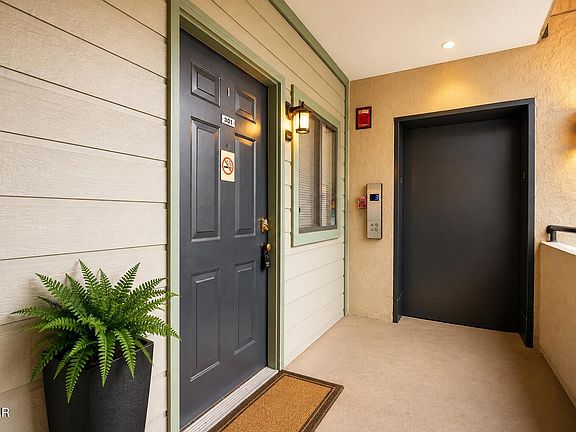 5th image of 354 E Holly Ridge Rd Unit 301