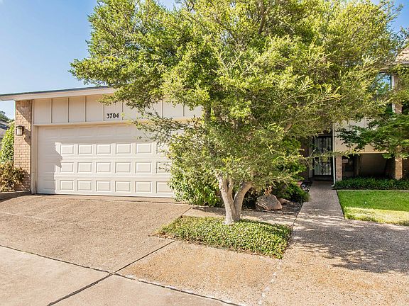 2nd image of 3704 Hulen Park Dr