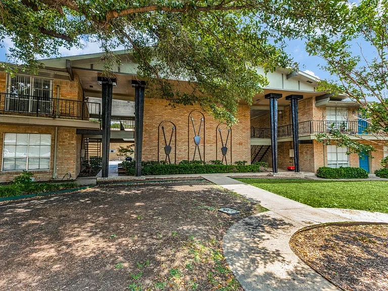 Dell Marr Allandell Apartments