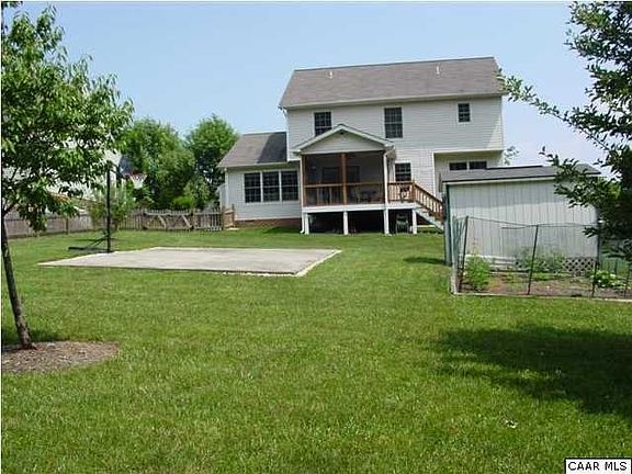 Big backyard; leads onto trails