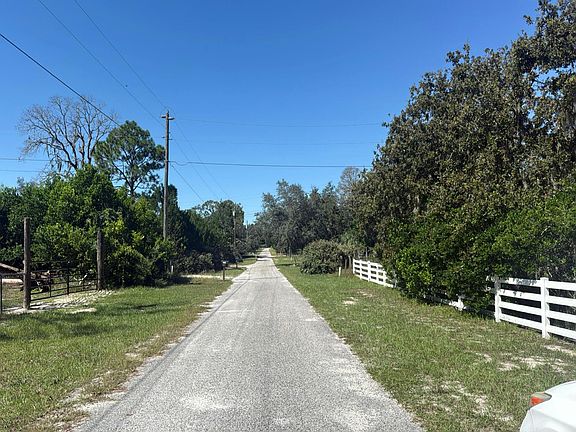 5th image of 15735 Gifford Ln