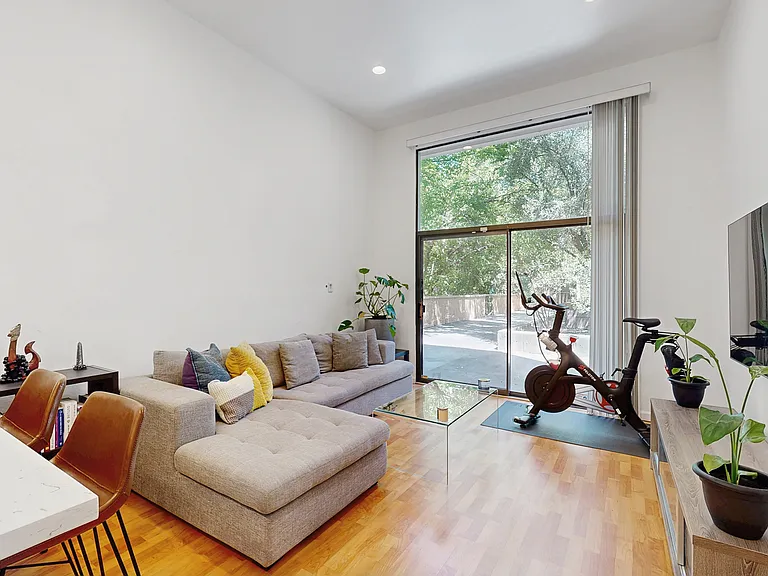 460 N Civic Dr #317 — Photo 4