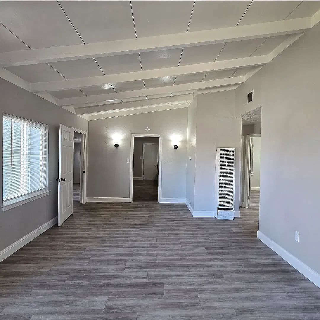 3 bed, 1081 sqft, $2,295 — Photo 3