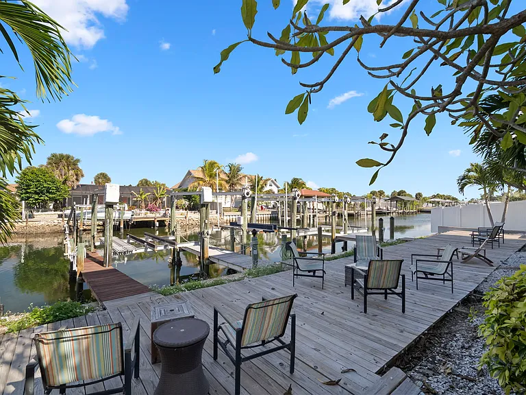 1013 Apollo Beach Blvd — Photo 20