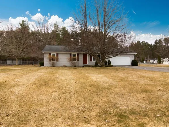 3487 Lamar Dr, Traverse City, MI 49685